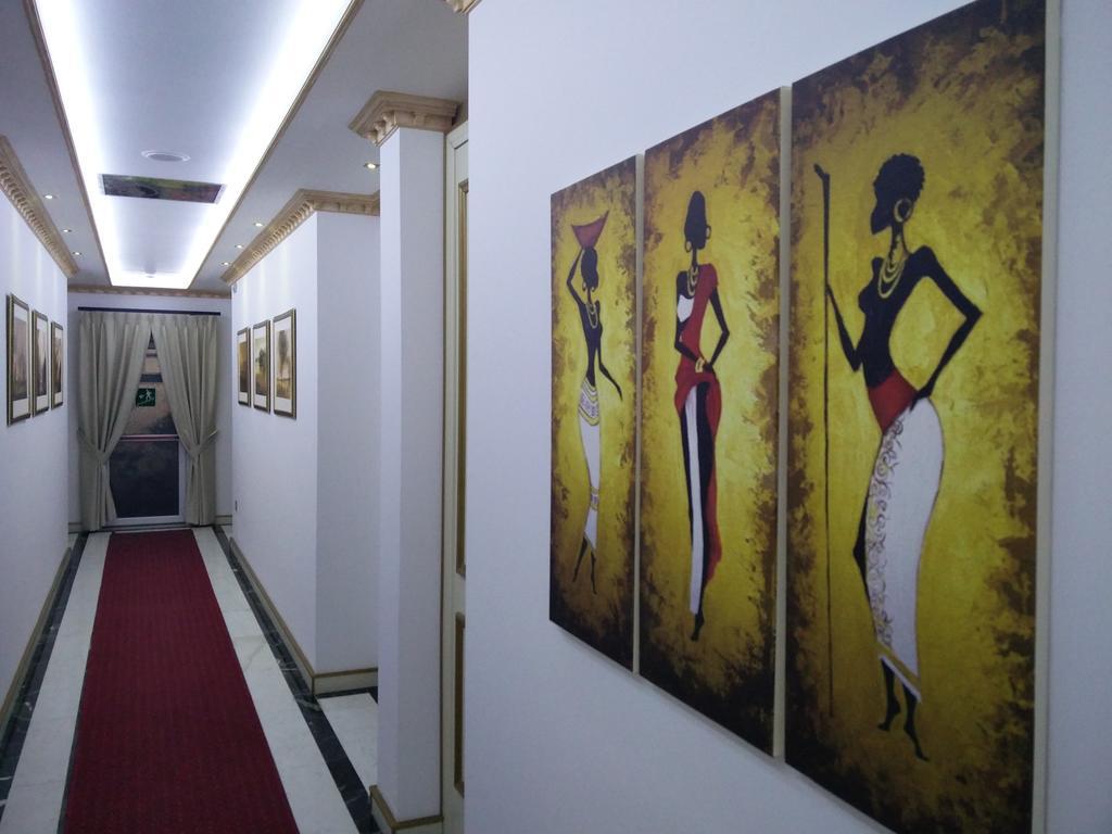 Hotel Mustang Vaqarr Bagian luar foto