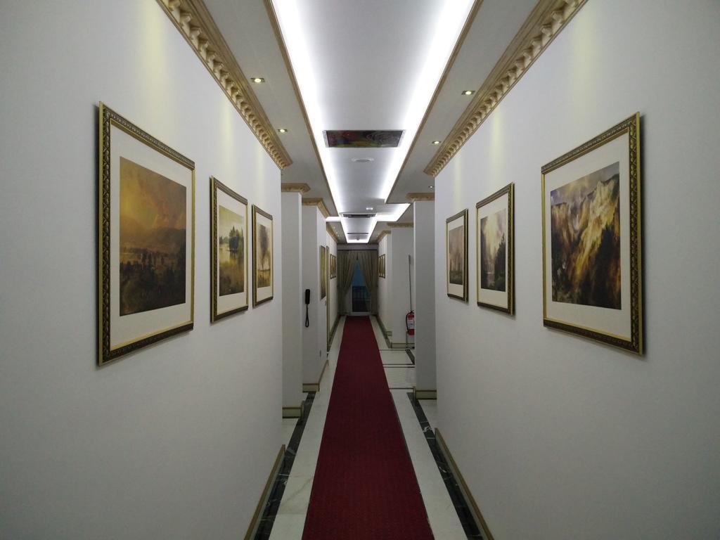 Hotel Mustang Vaqarr Bagian luar foto
