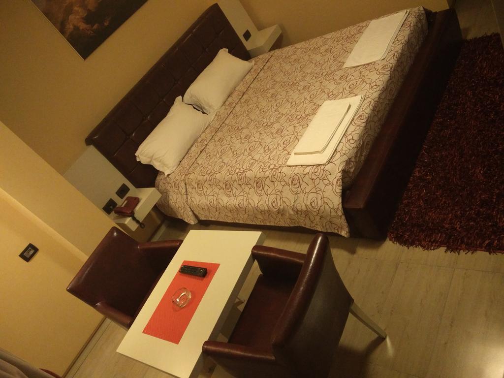 Hotel Mustang Vaqarr Bagian luar foto