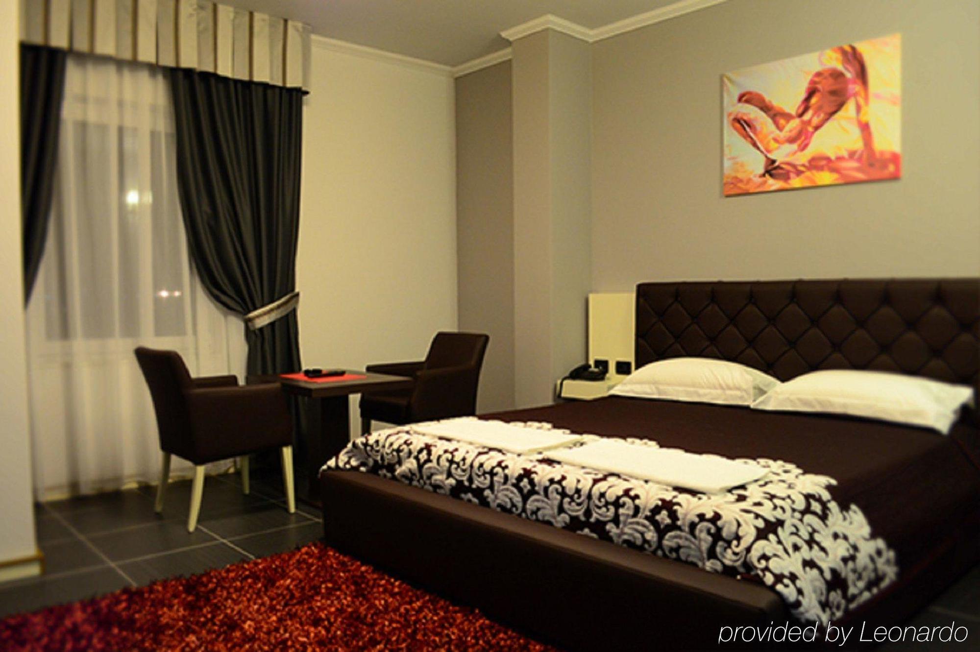 Hotel Mustang Vaqarr Bagian luar foto