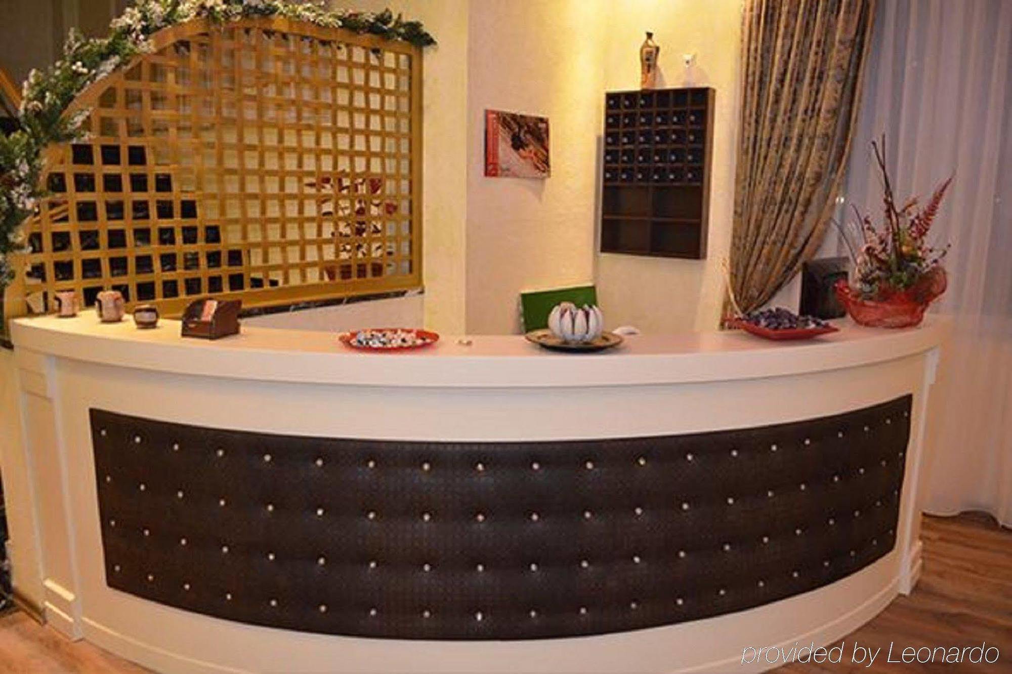 Hotel Mustang Vaqarr Bagian luar foto